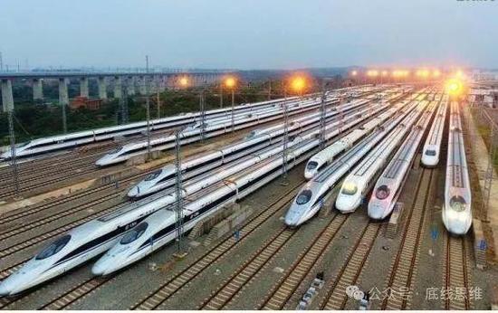 数字动脉上的信心 网络基础设施建设与经济增长的引擎